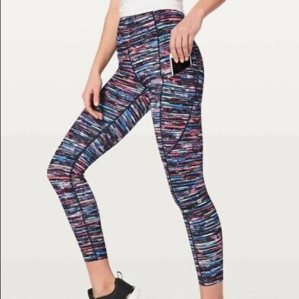 Lululemon Women’s Fast & Free 7/8 Tight II Nulux 25” Hinshu Alpine White Multi